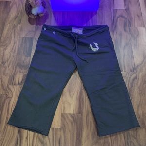 Vintage True Religion Drawstring Olive Capri Shorts